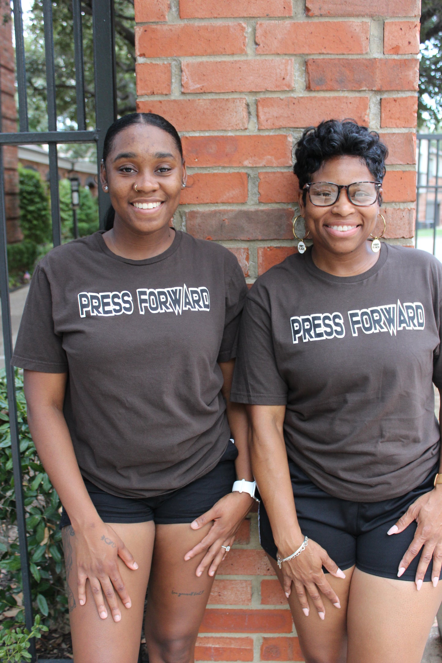 BROWN “EVERYDAY” TEE